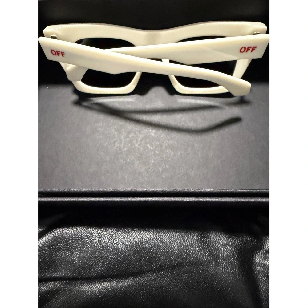 Off-White make bold